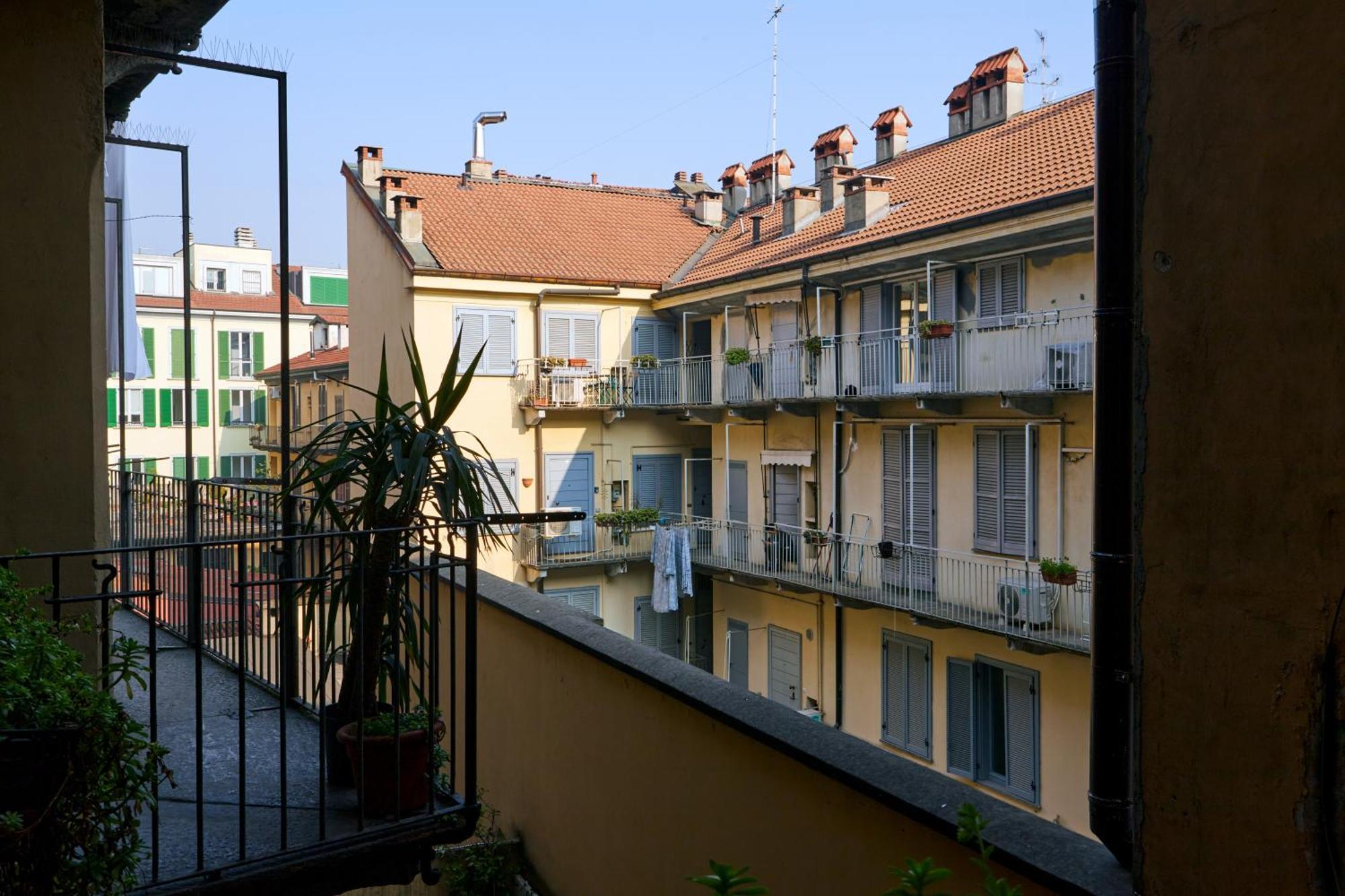 Апартаменты Milan Retreats Navigli Экстерьер фото